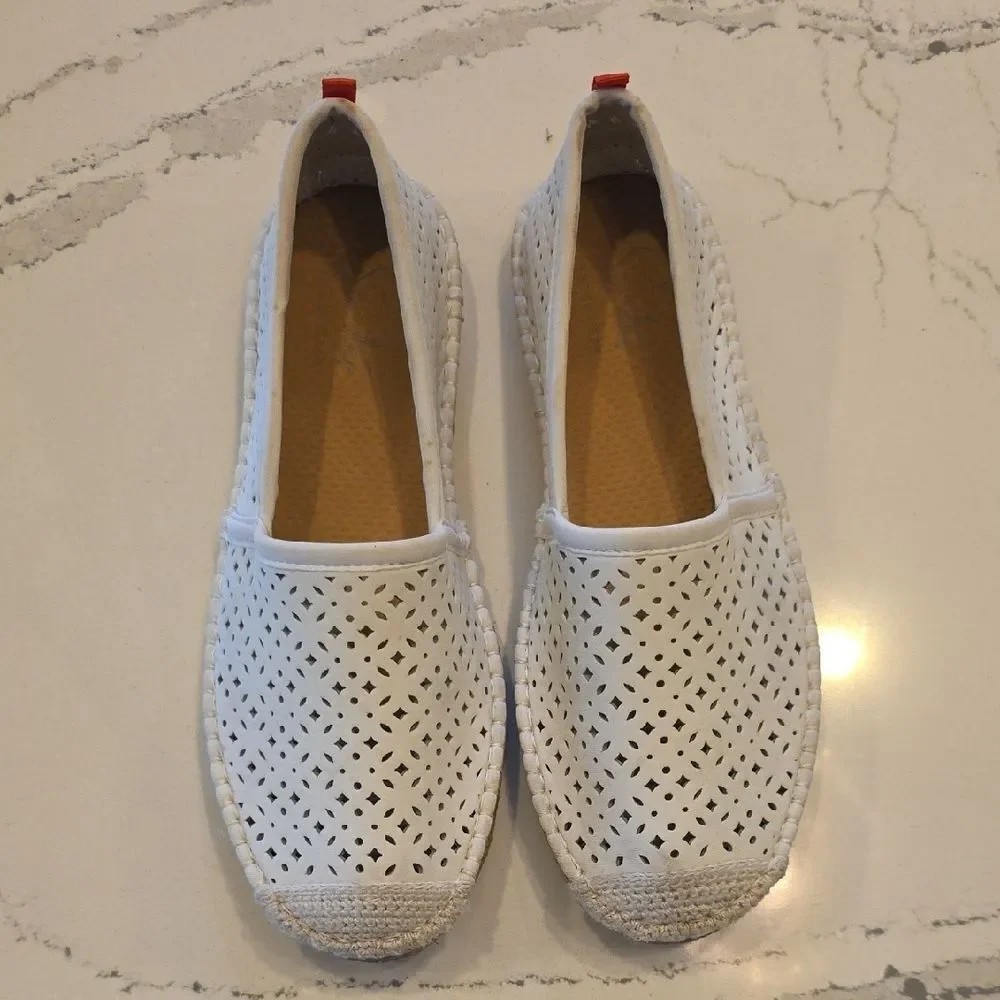 Seastar white eyelet women’s beachcomber espadrille size 9